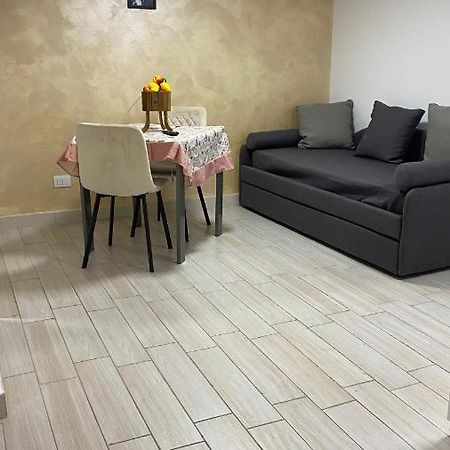 נאפולי Casa Vacanza Rosa מראה חיצוני תמונה