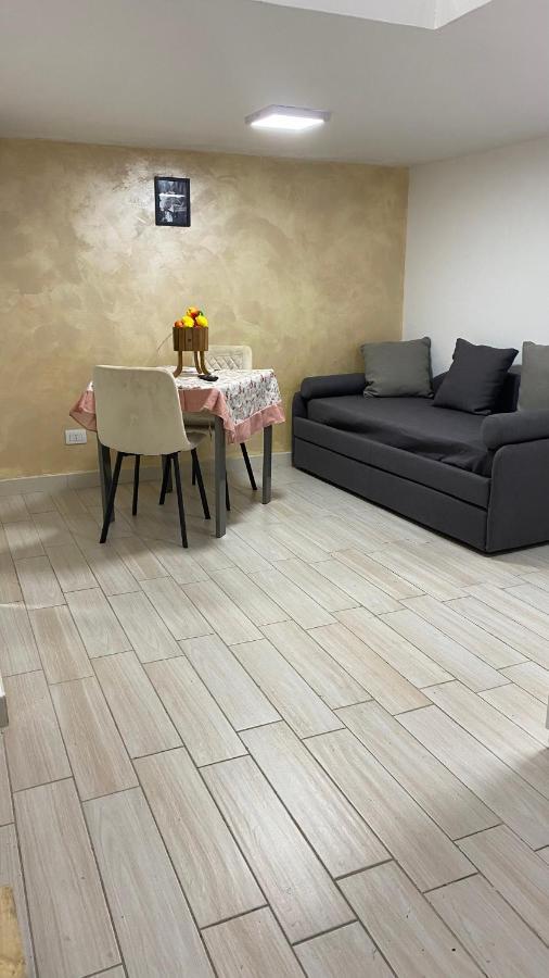 נאפולי Casa Vacanza Rosa מראה חיצוני תמונה